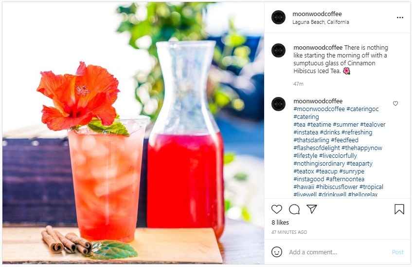 dible flowers - Screenshot of Hibiscus Tea in a glass carafe