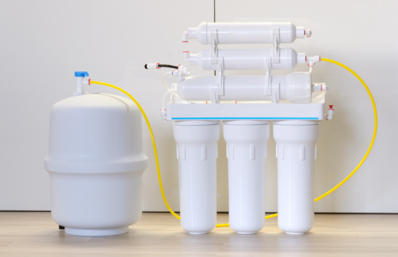 Living off the grid - reverse osmosis water filter system