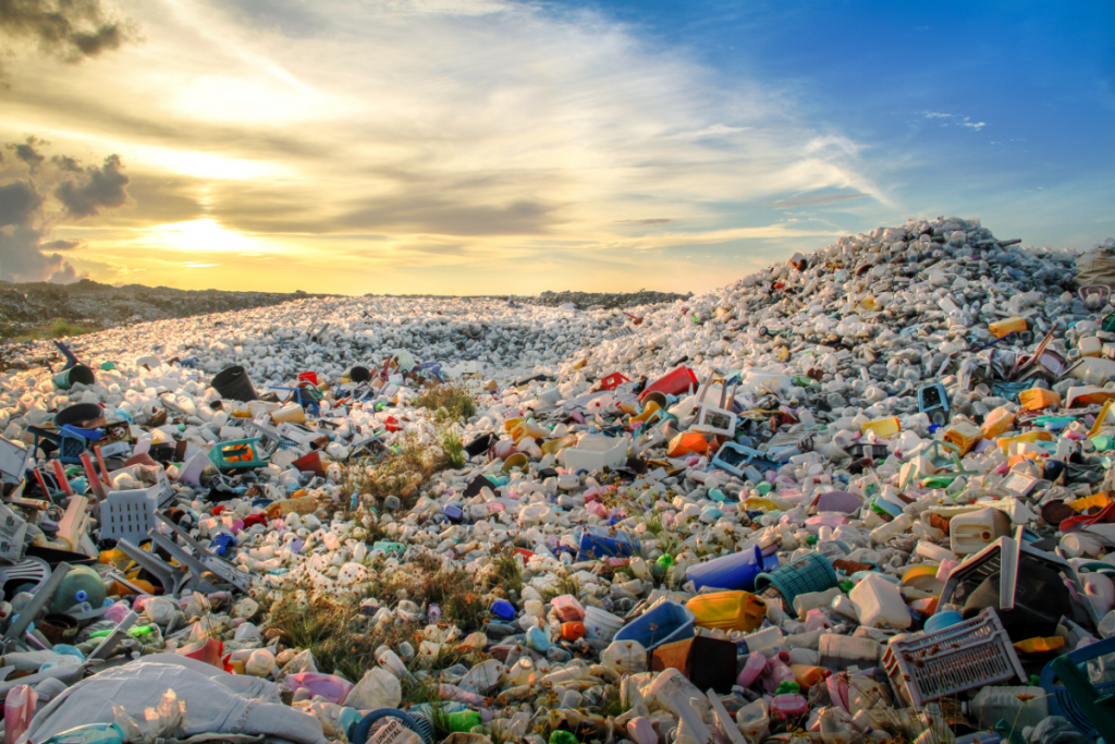 What is a landfill - image of a huge landfill site extending as far as the eye can see