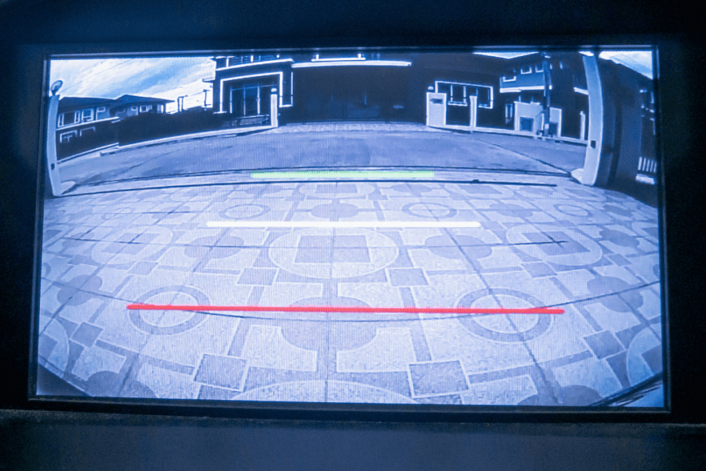 Green Truck Fleets - Reverse Camera Screen