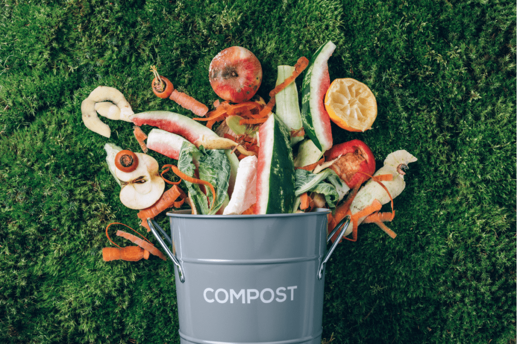 Home compost bucket