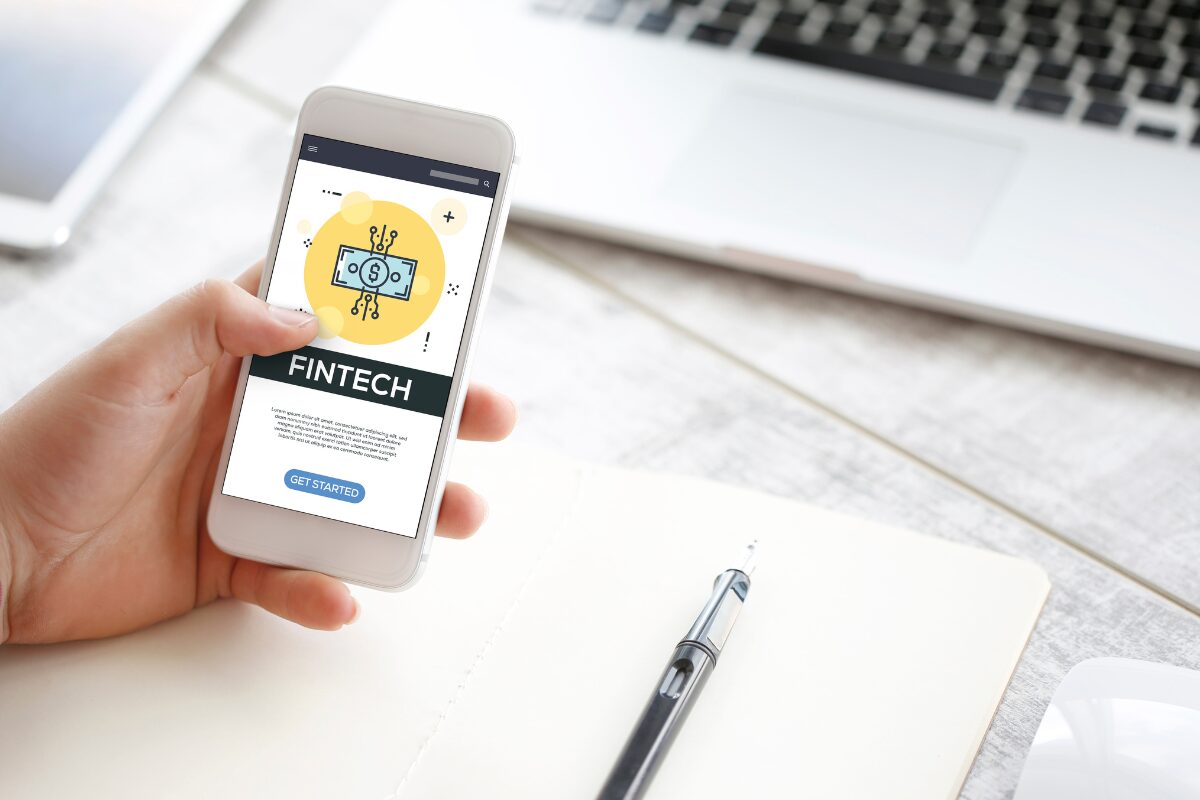 14 Green FinTech Companies To Lead a Change in 2024 and Beyond