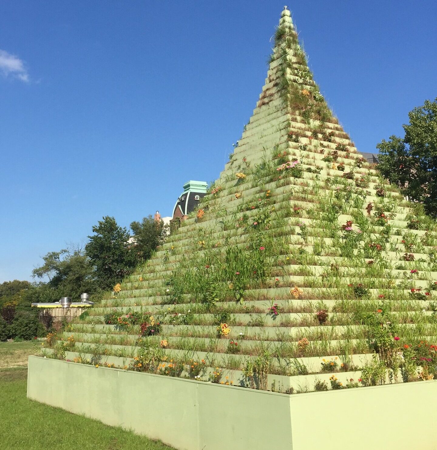 Sustainable Art Socrates Sculpture Garden - Agnes Denes